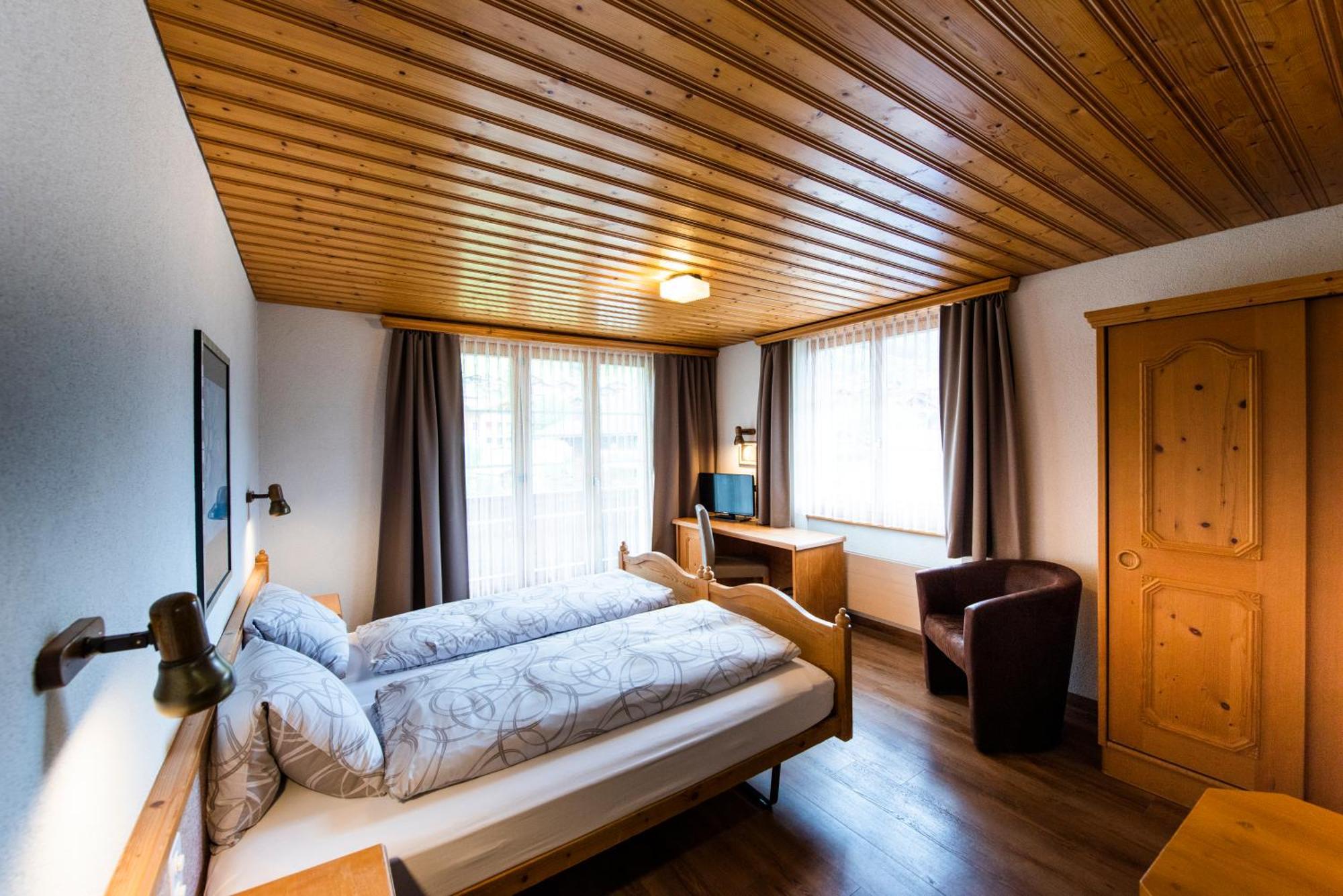 Hotel Brienzerburli Brienz  Esterno foto