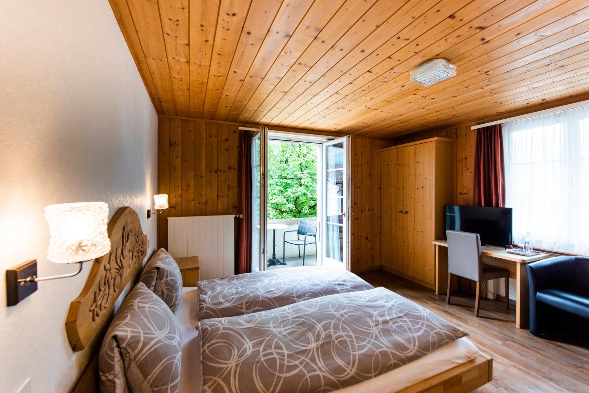 Hotel Brienzerburli Brienz  Esterno foto