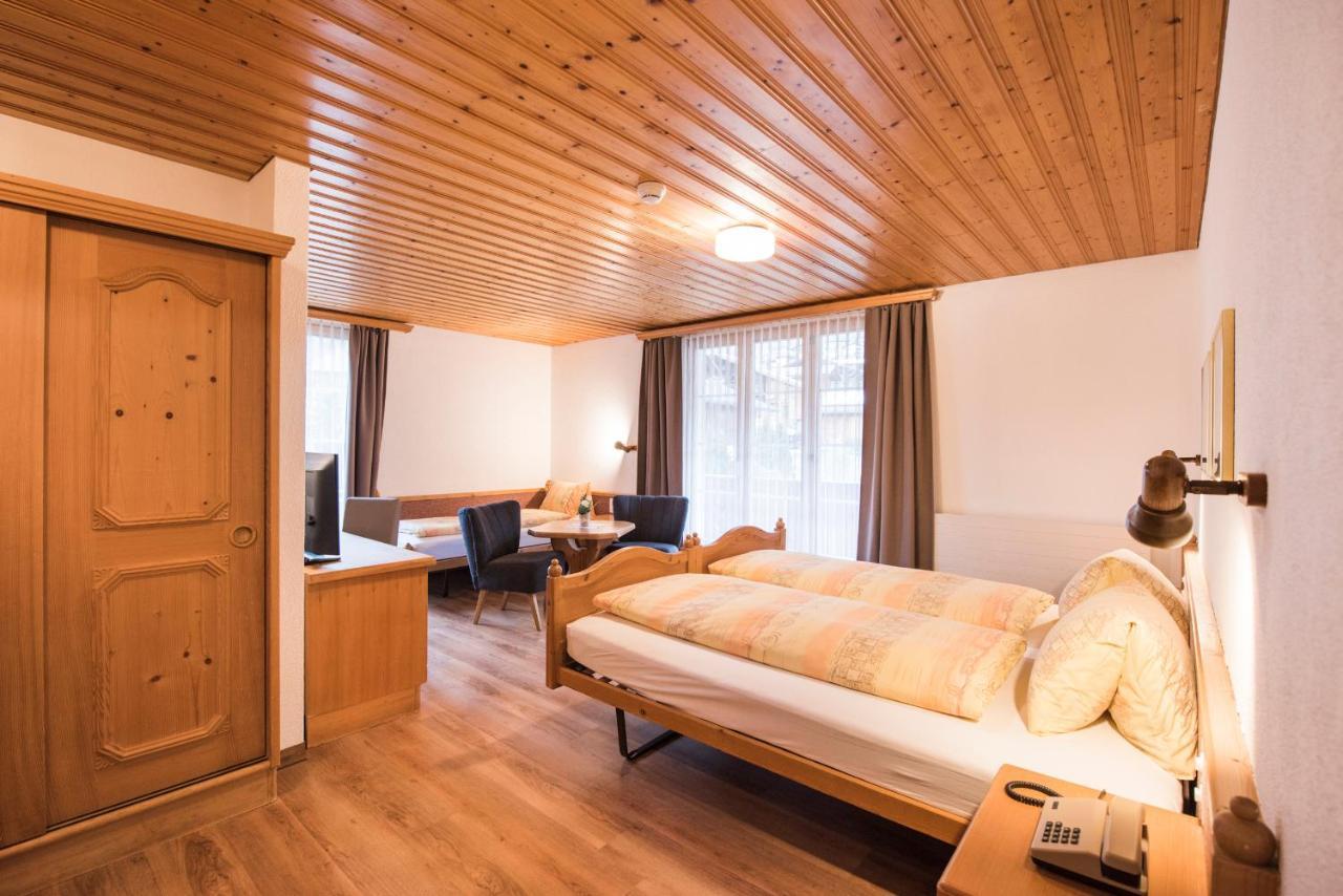 Hotel Brienzerburli Brienz  Esterno foto
